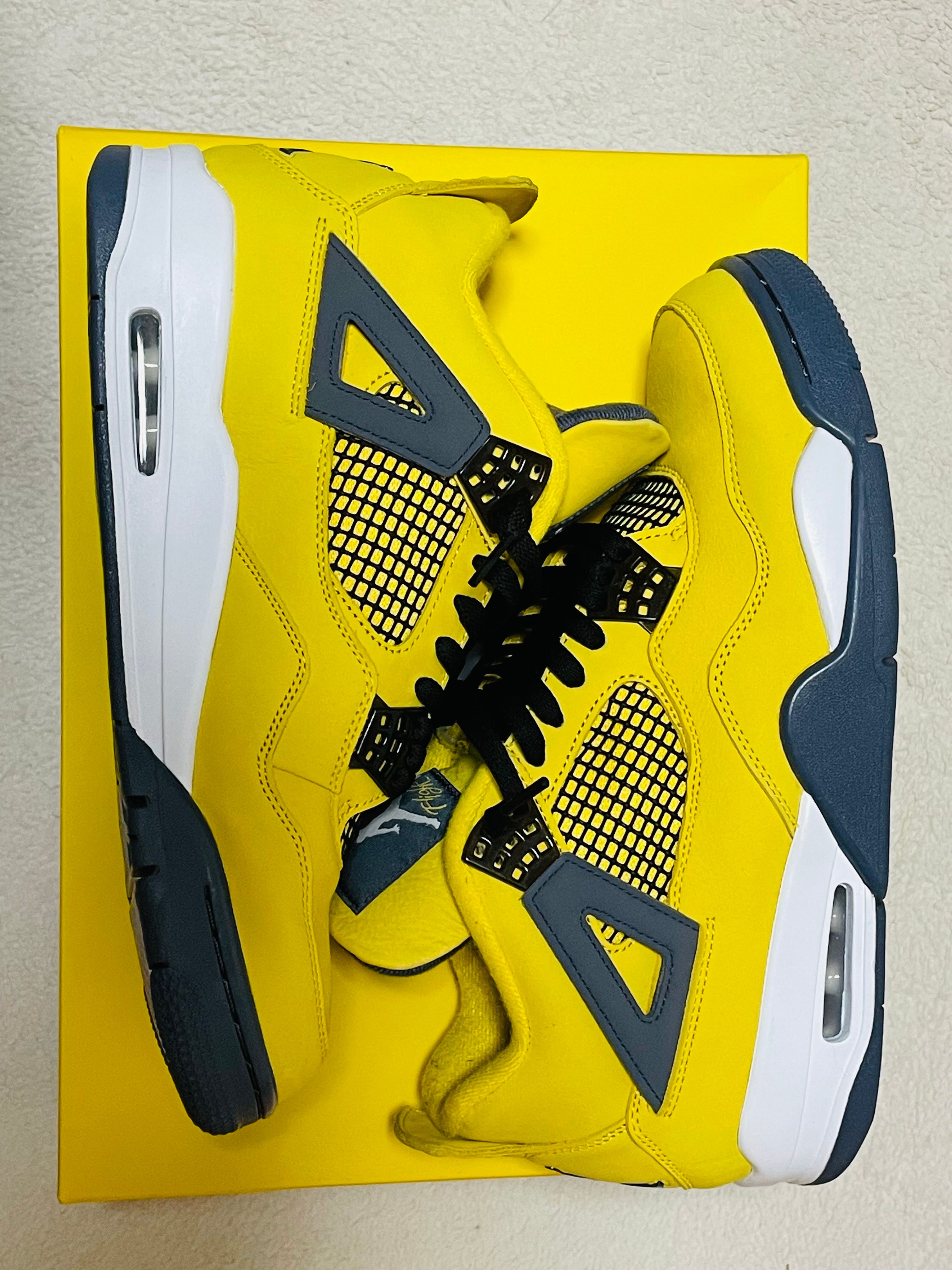 Nike Air Jordan 4 "Tour Yellow"