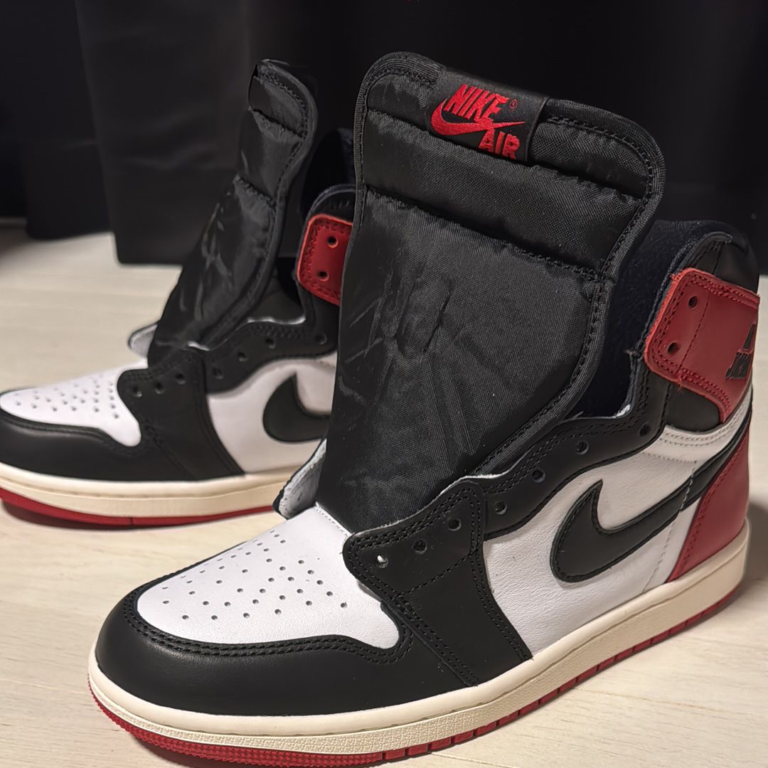 Nike Air Jordan 1 Retro High OG "Black Toe Reimagined"