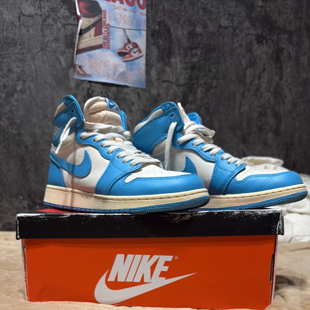 Nike GS Air Jordan 1 High OG "UNC Reimagined"
