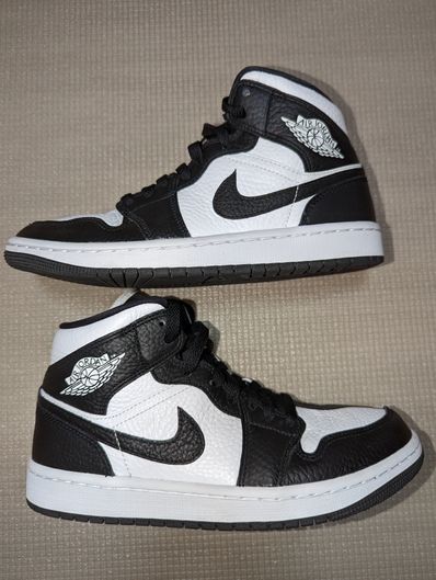 Nike Women's Air Jordan 1 Mid "Homage"