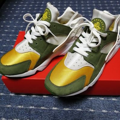 Stussy × Nike Air Huarache "Dark Olive"
