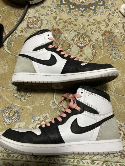 Nike Air Jordan 1 High OG "Bleached Coral"