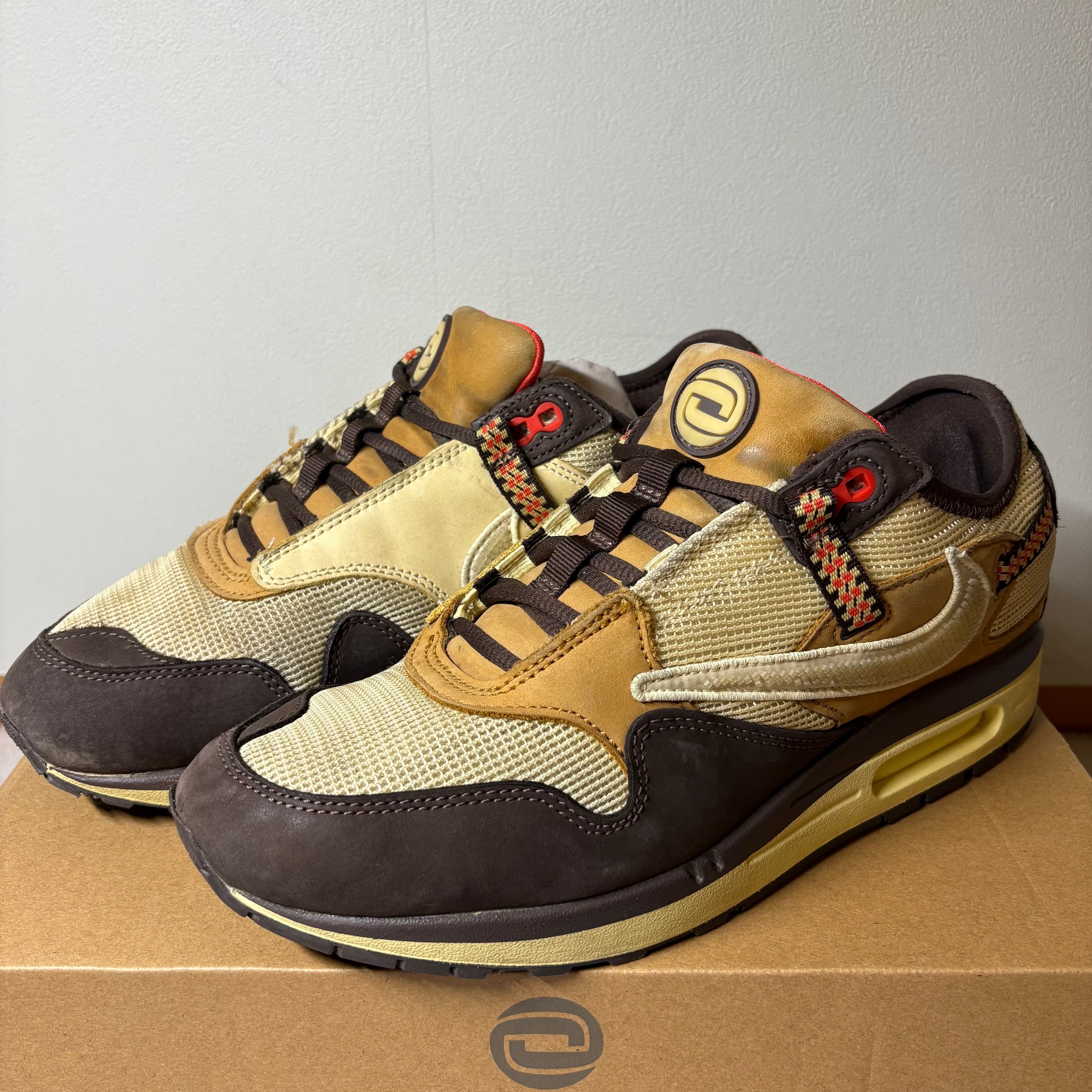 トラヴィススコット × ナイキ エアマックス1 "カクタス ブラウン"