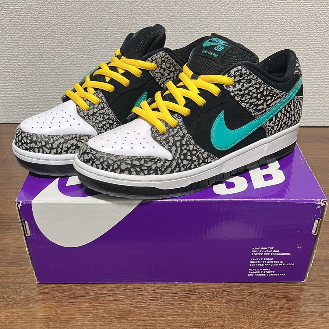 Nike SB Dunk Low "Elephant/Safari"