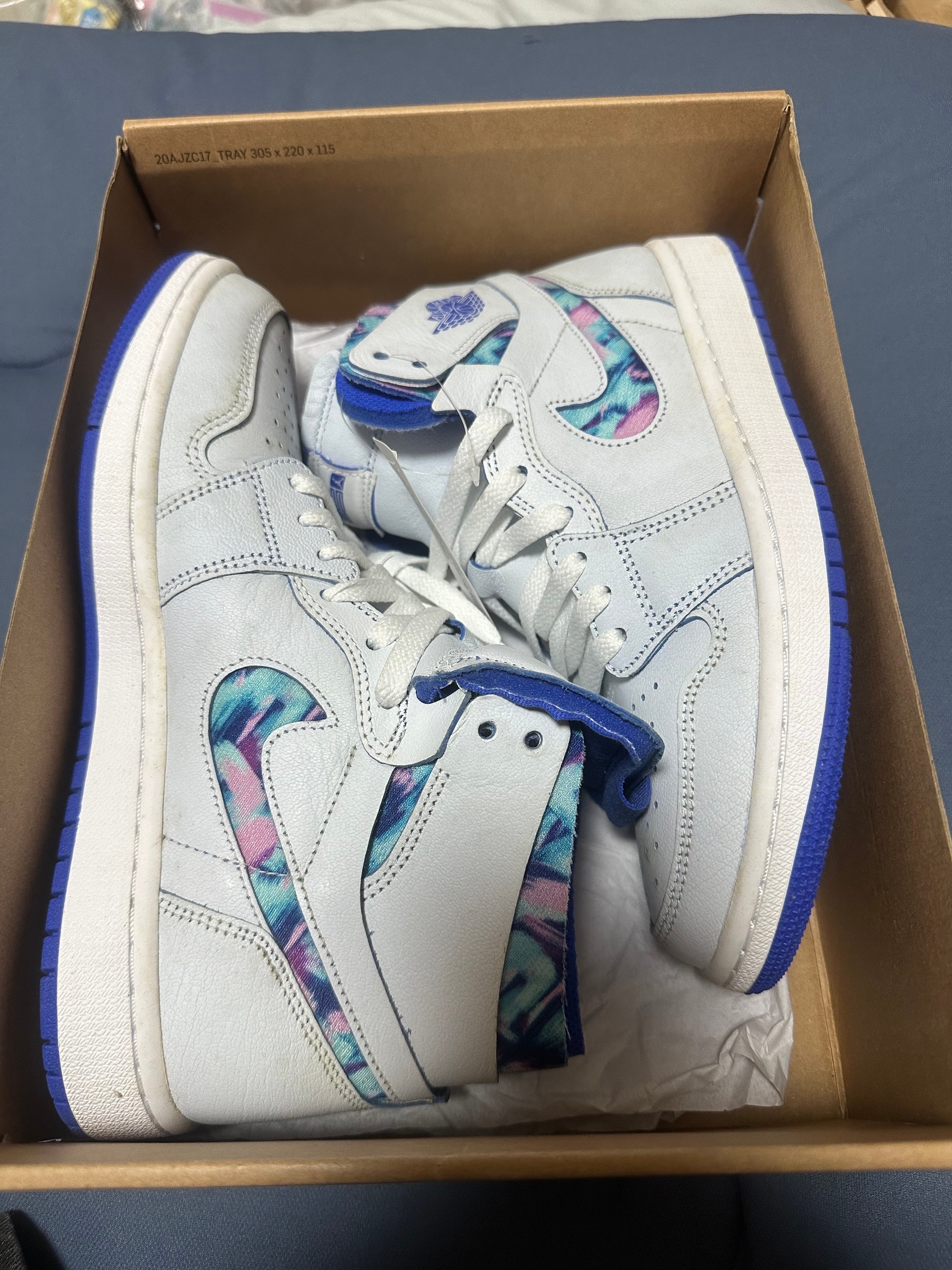 ナイキ ウィメンズ エアジョーダン1 ズーム コンフォート "25th アニバーサリー"