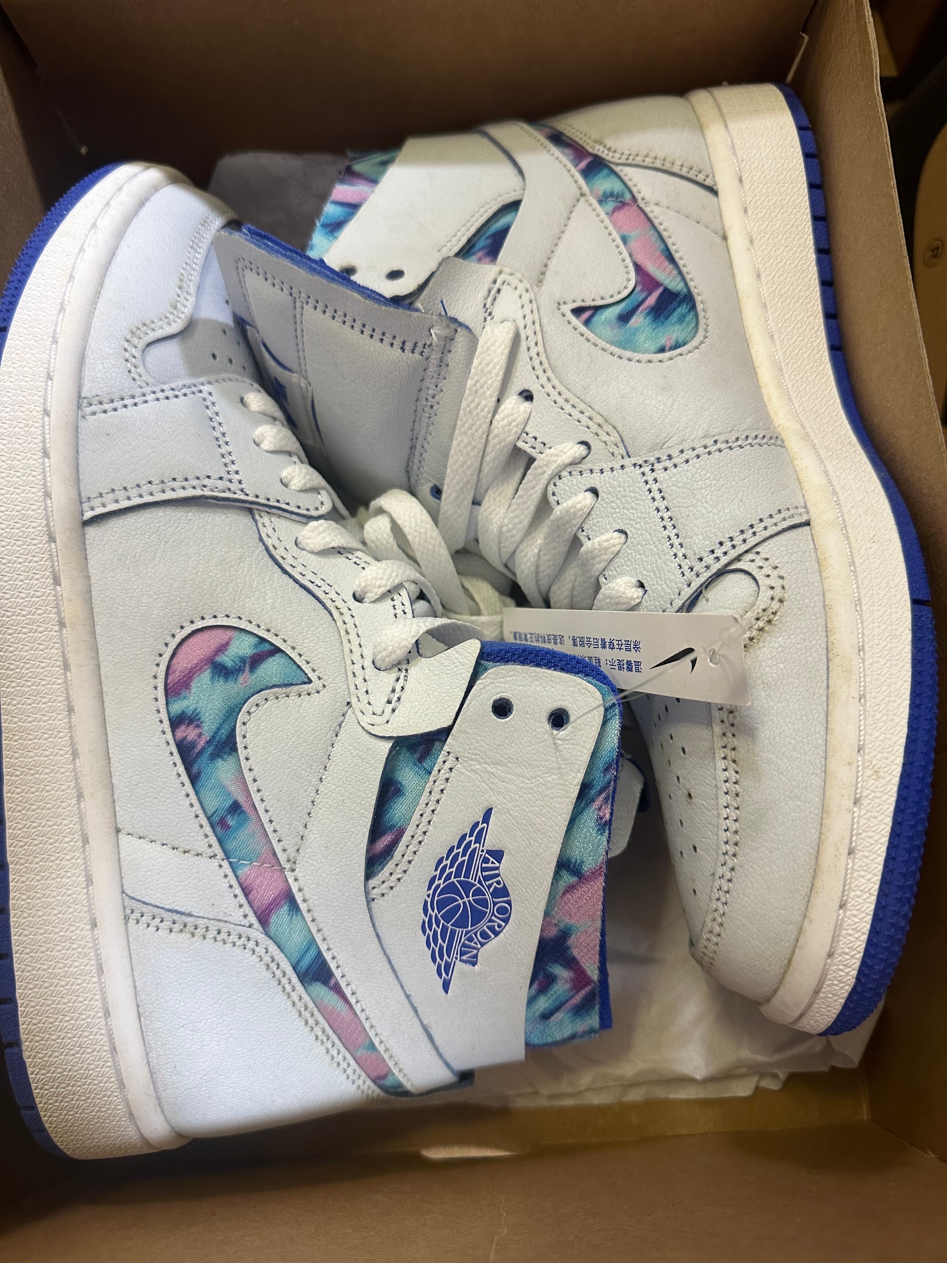 ナイキ ウィメンズ エアジョーダン1 ズーム コンフォート "25th アニバーサリー"