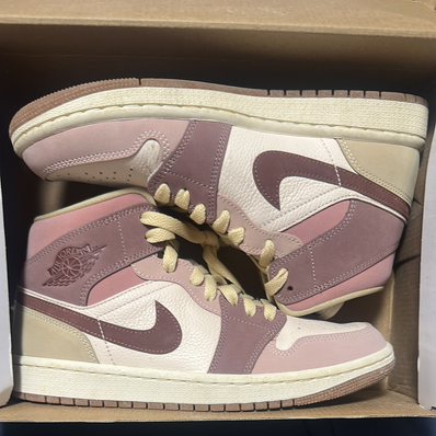 Nike Women's Air Jordan 1 Mid SE "Dark Pony Smoky Mauve"