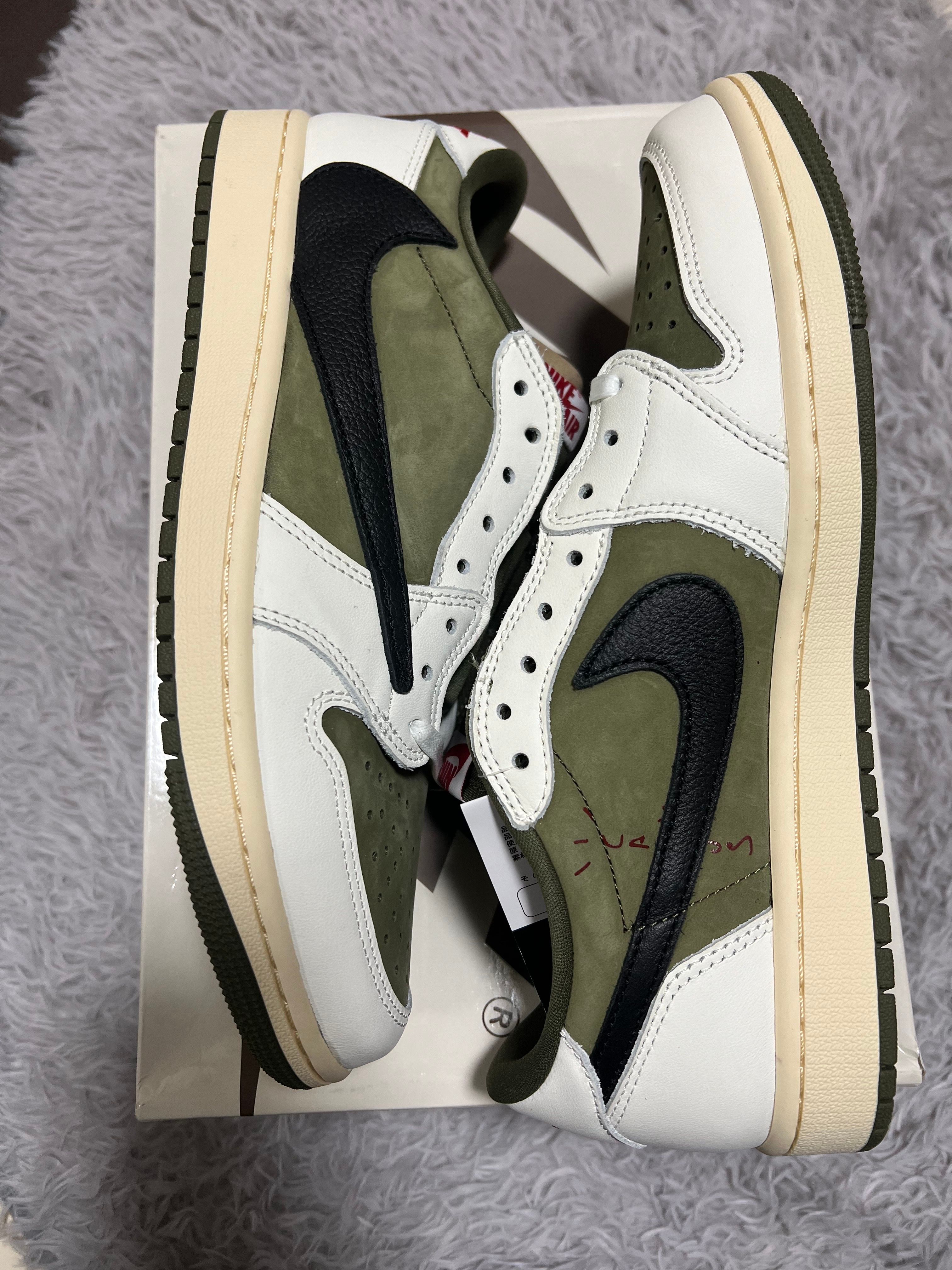Travis Scott × Nike Air Jordan 1 Low OG SP "Reverse Olive"
