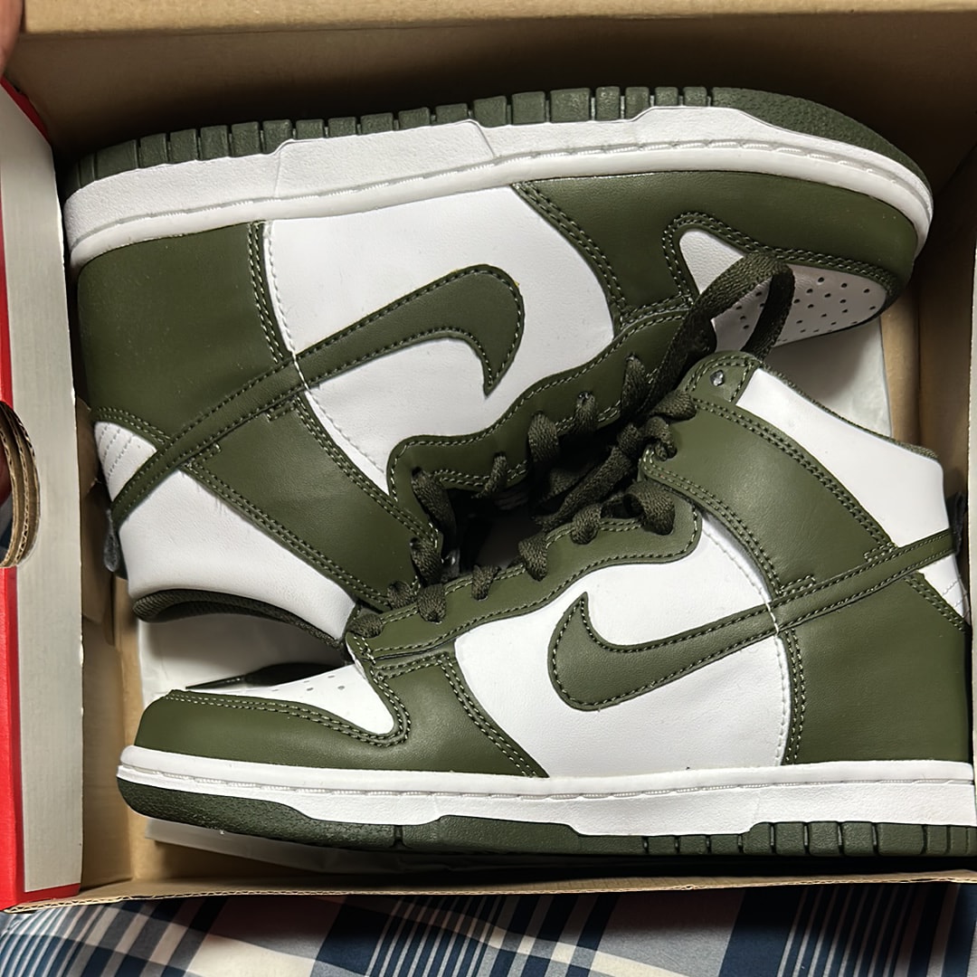 Nike GS Dunk High "Championship Khaki"