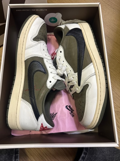 Travis Scott × Nike Air Jordan 1 Low OG SP "Reverse Olive"