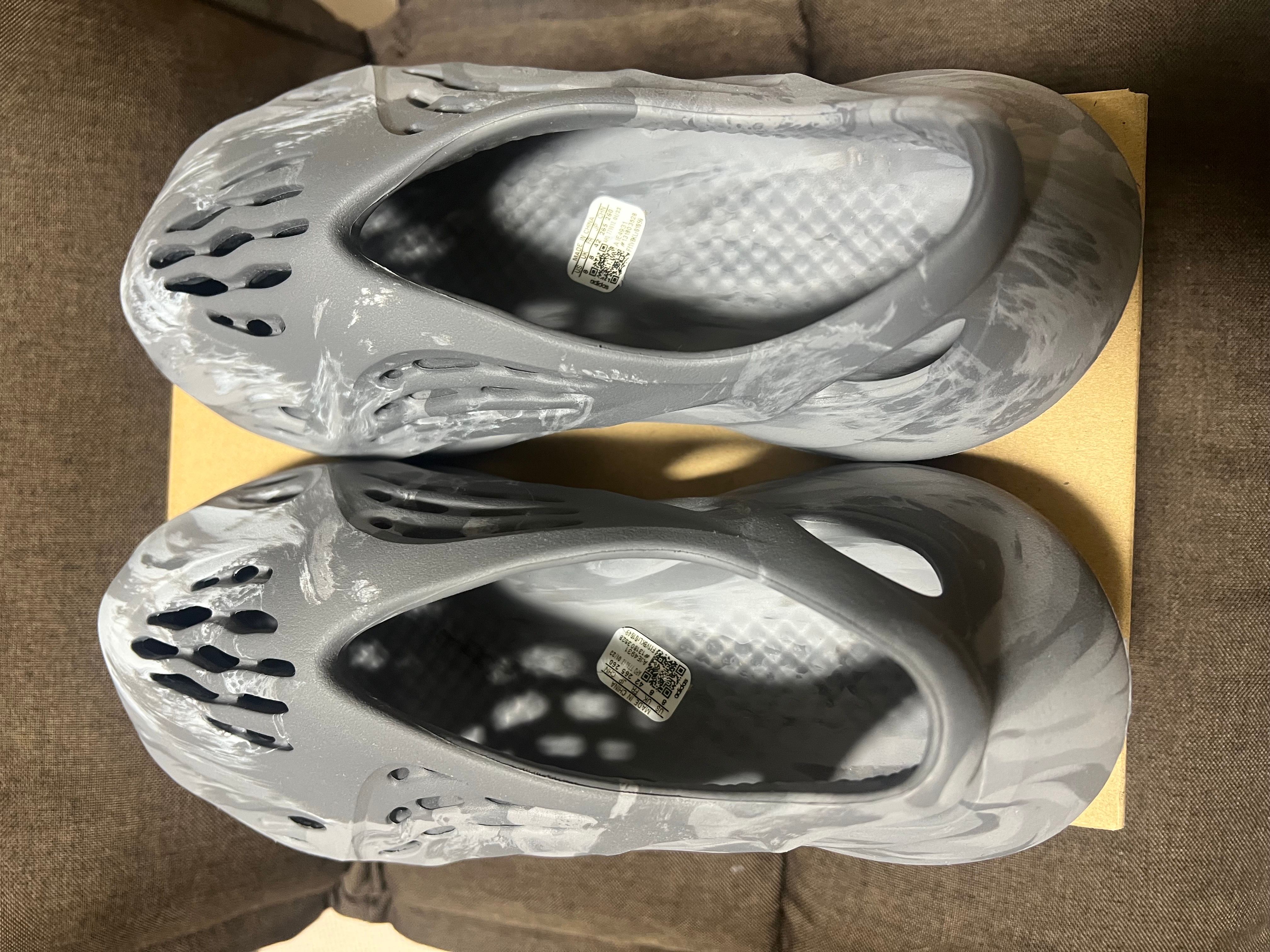 adidas YEEZY Foam Runner "MX Granite"