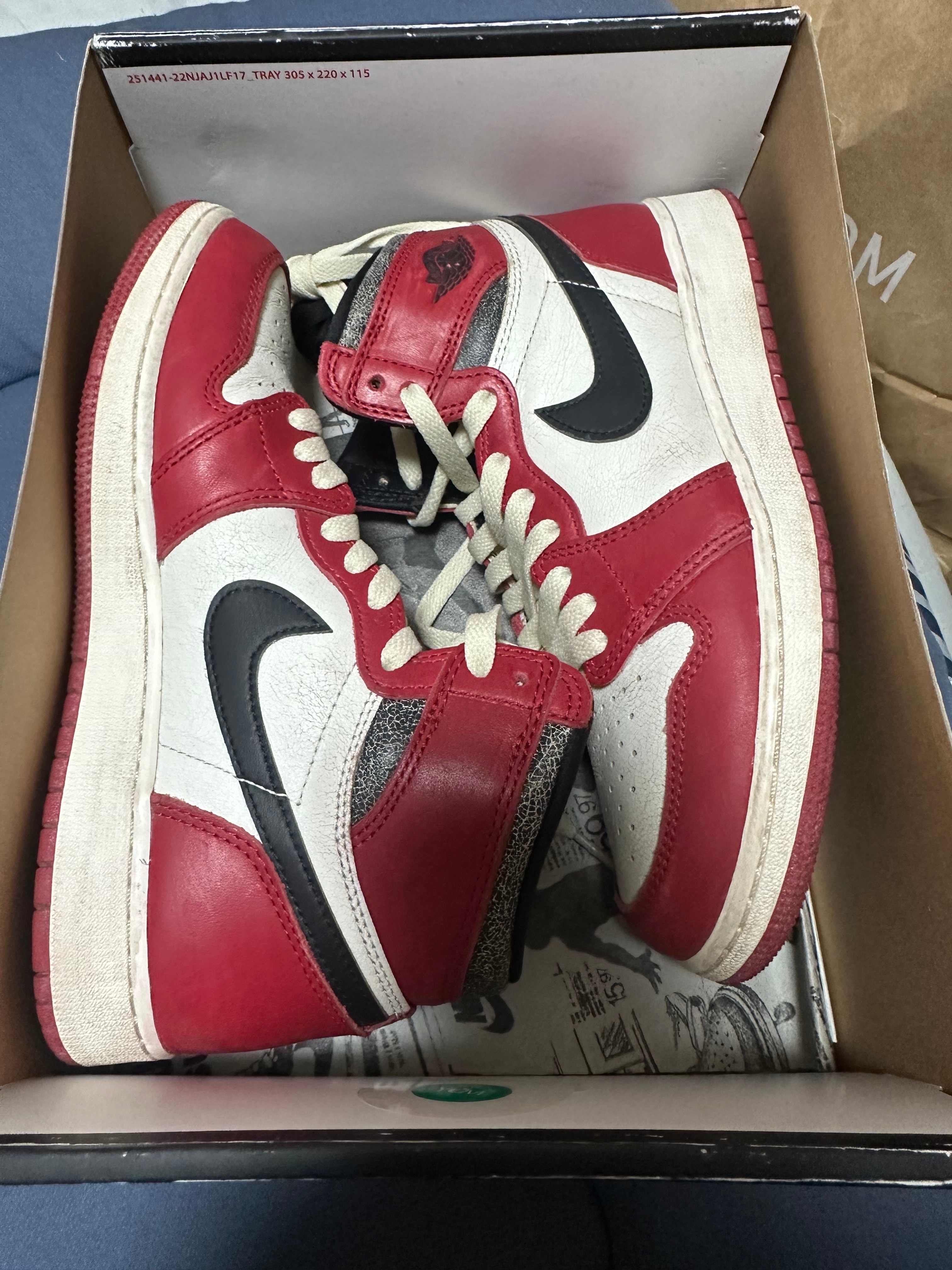 Nike GS Air Jordan 1 High OG "Lost & Found/Chicago"
