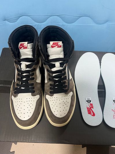 Travis Scott × Nike Air Jordan 1 Retro High OG TS SP "Sail/Dark Mocha"