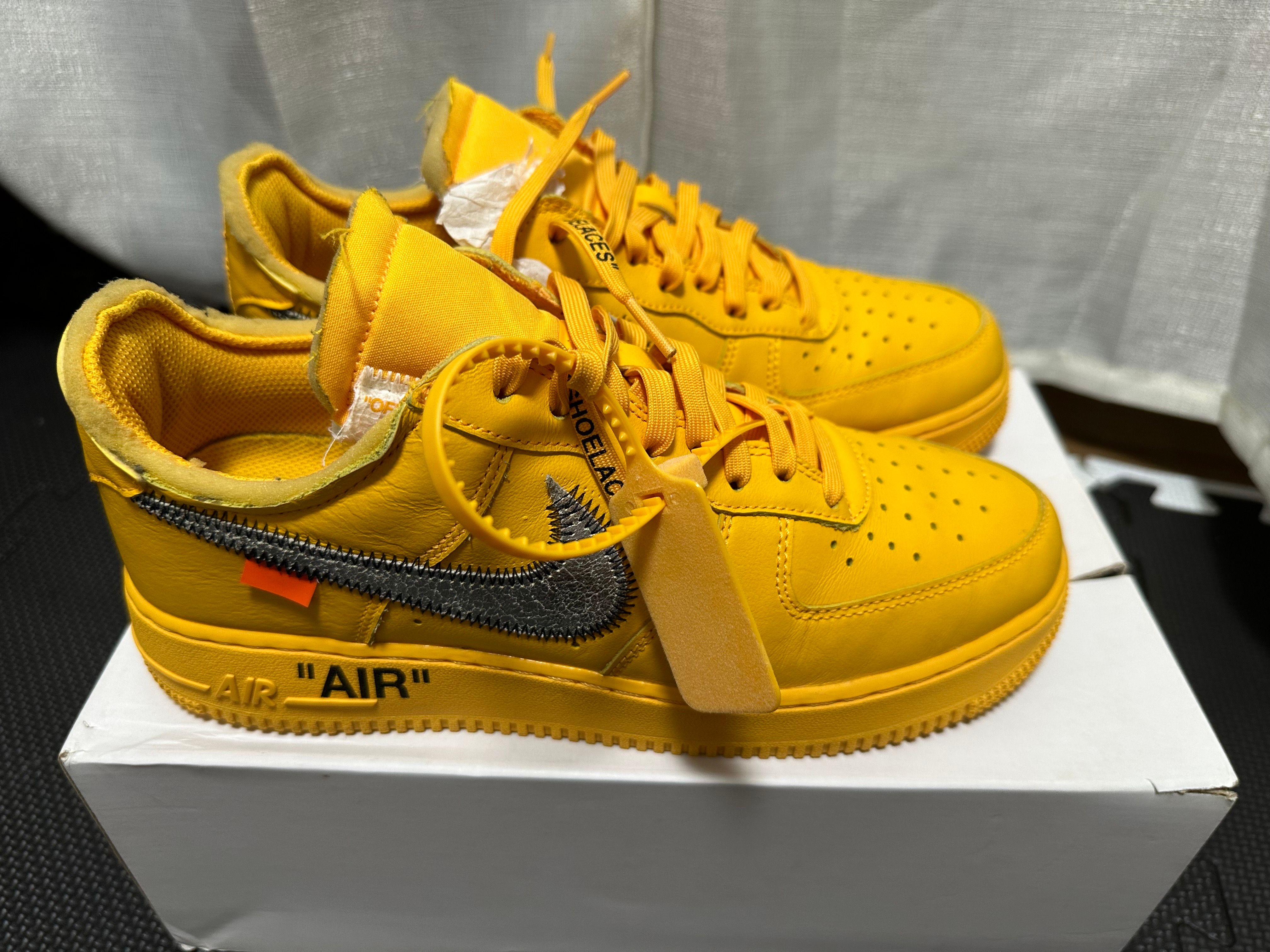 Off-White × Nike Air Force 1 Low "University Gold"