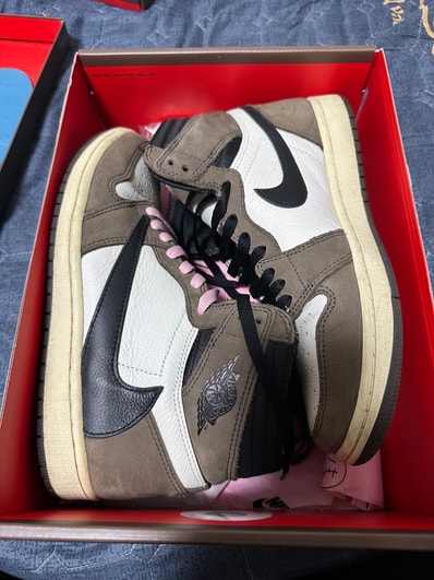 Travis Scott × Nike Air Jordan 1 Retro High OG TS SP "Sail/Dark Mocha"
