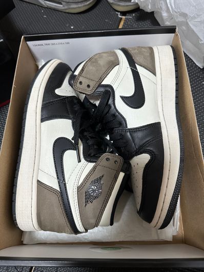 Nike GS Air Jordan 1 High OG "Sail/Dark Mocha/Black"