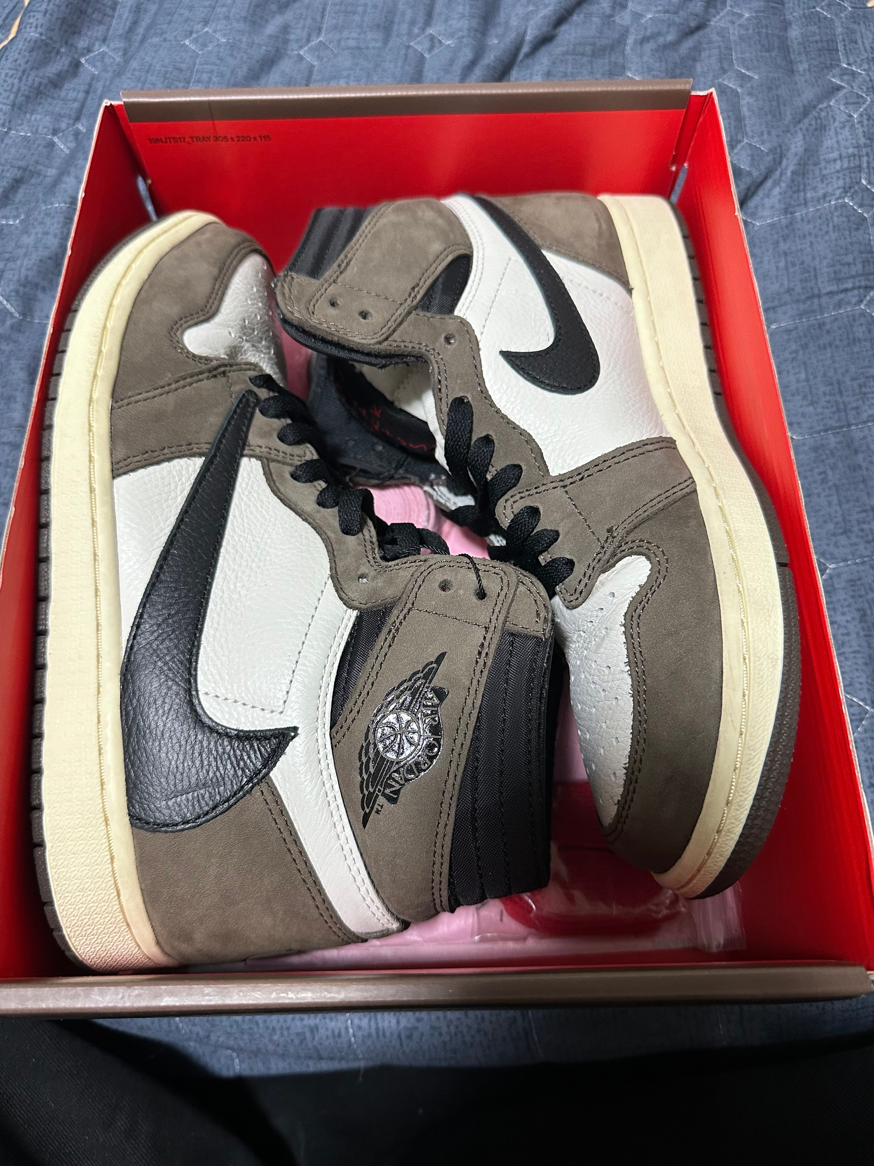 Travis Scott × Nike Air Jordan 1 Retro High OG TS SP "Sail/Dark Mocha"