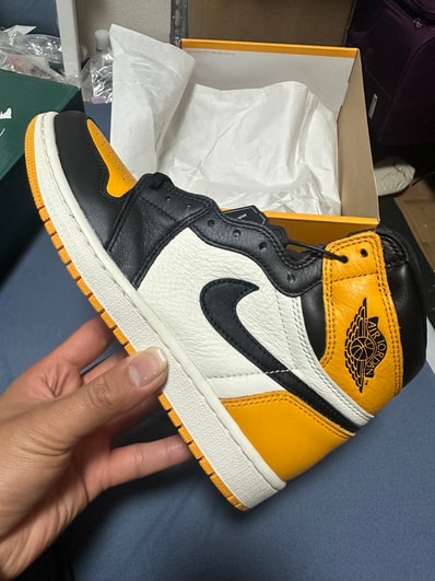 Nike Air Jordan 1 Retro High OG "Taxi"