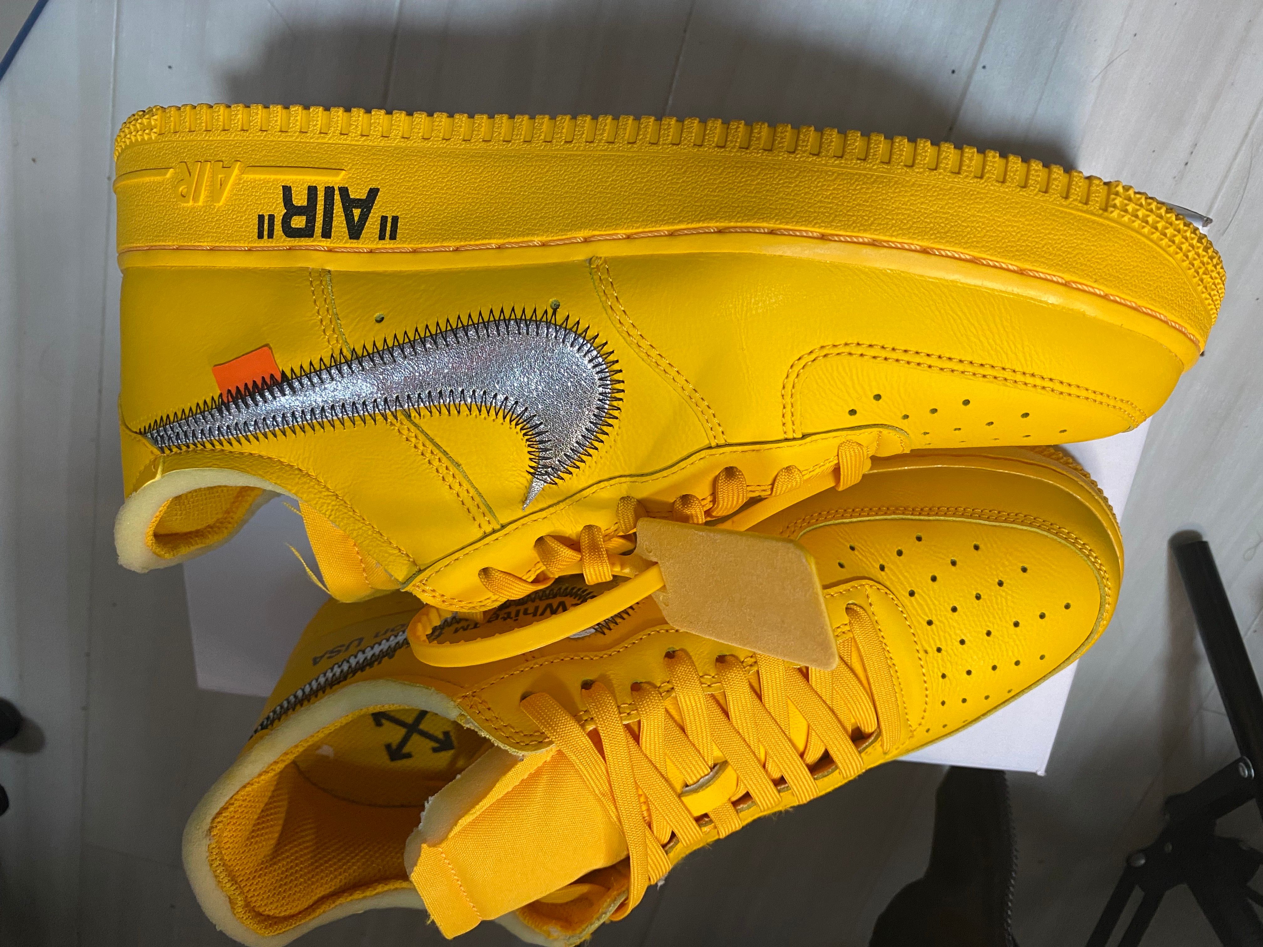 Off-White × Nike Air Force 1 Low "University Gold"