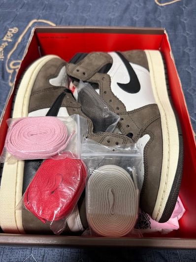 Travis Scott × Nike Air Jordan 1 Retro High OG TS SP "Sail/Dark Mocha"