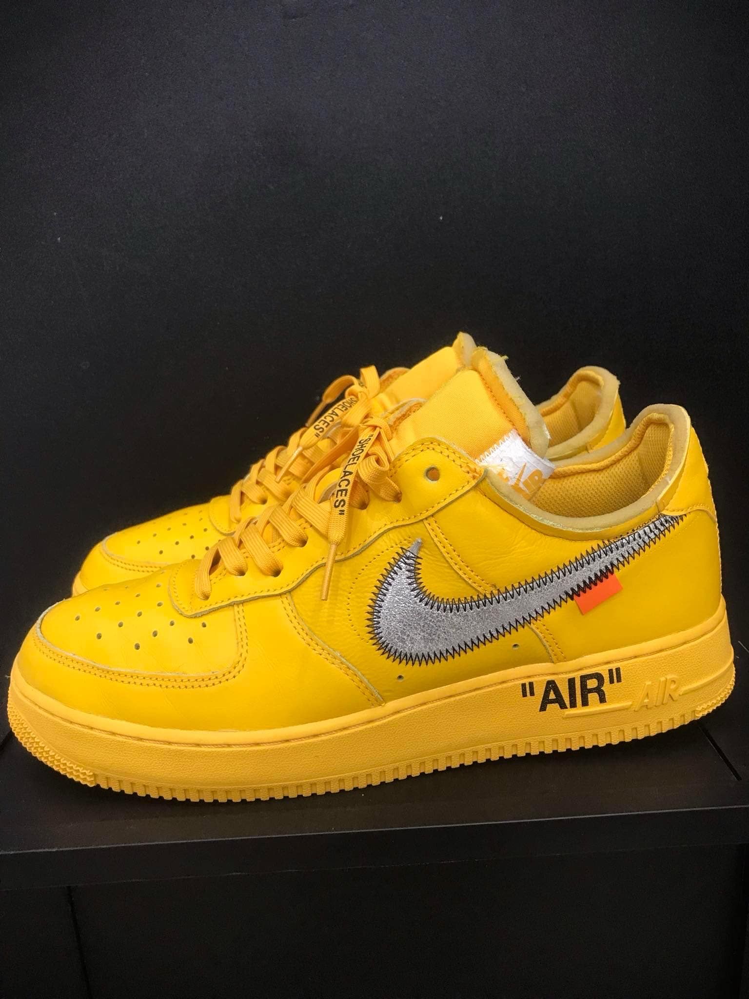 Off-White × Nike Air Force 1 Low "University Gold"