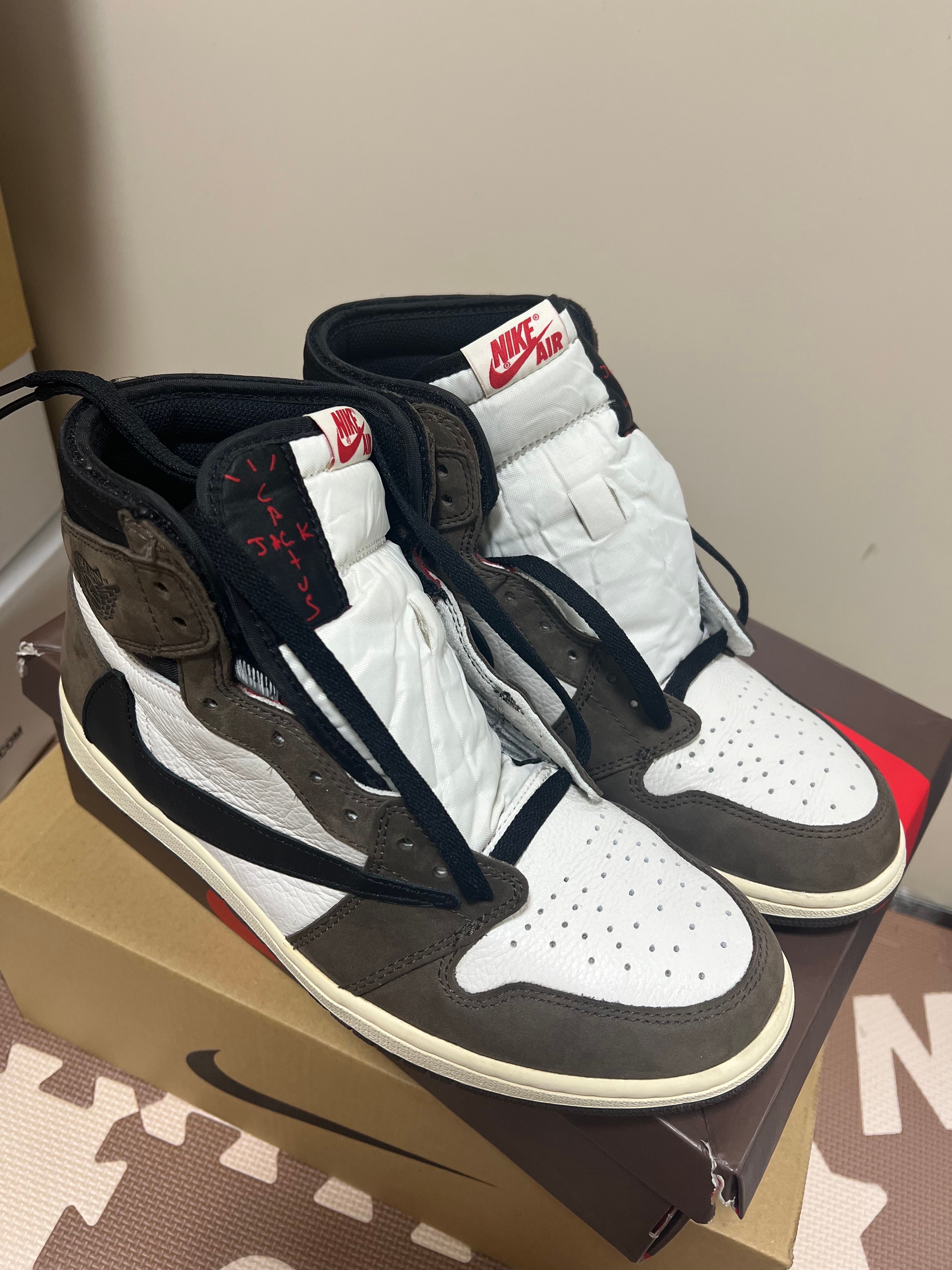 Travis Scott × Nike Air Jordan 1 Retro High OG TS SP "Sail/Dark Mocha"