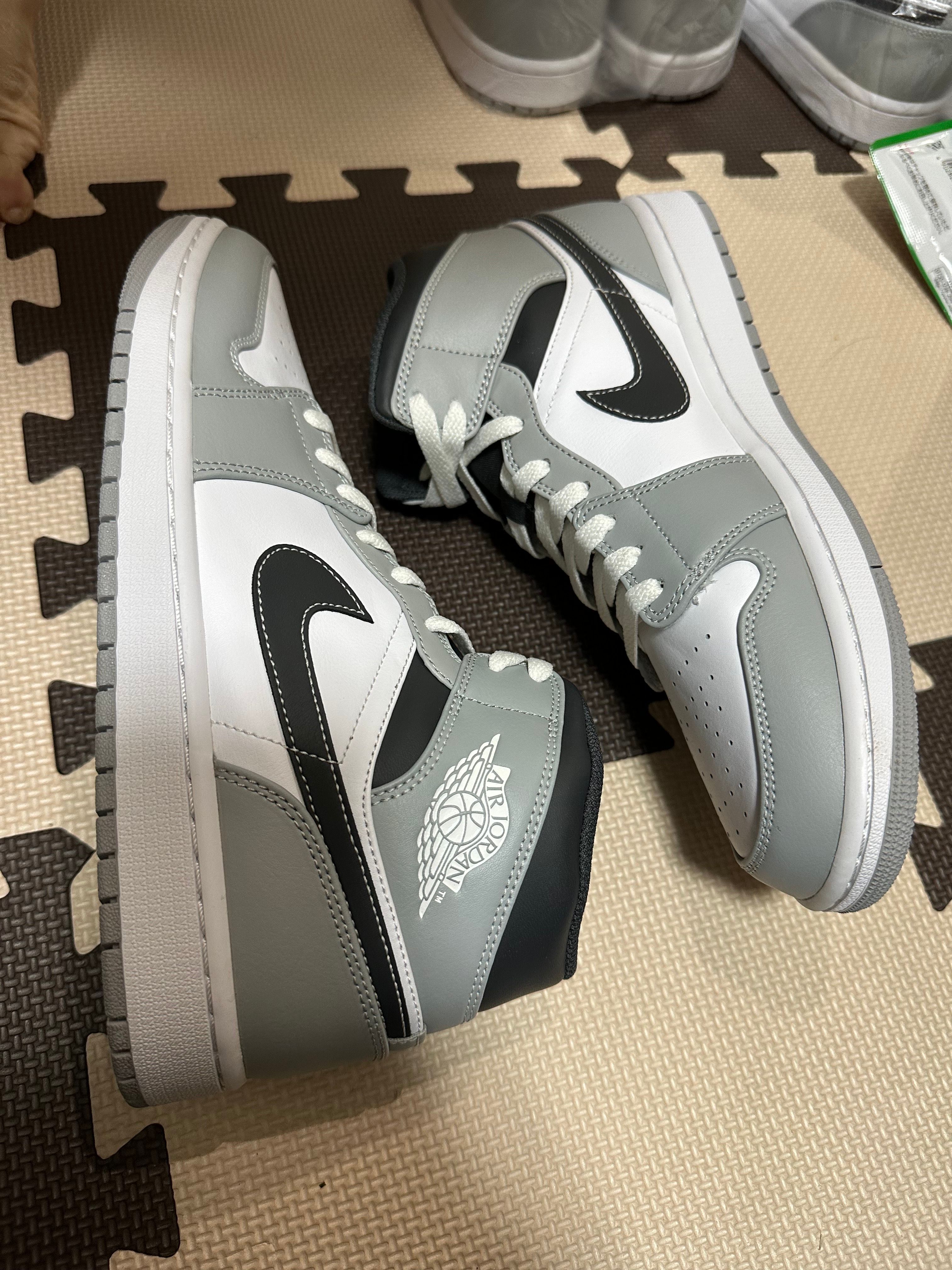 Nike Air Jordan 1 Mid "Grey White/Anthracite"