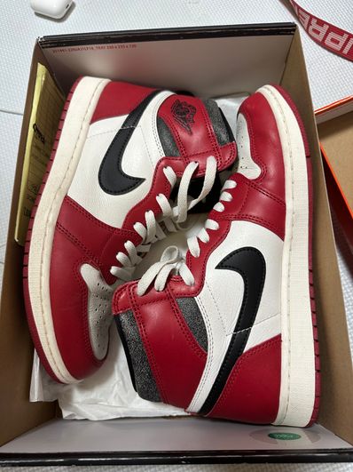 Nike Air Jordan 1 High OG "Lost & Found/Chicago"