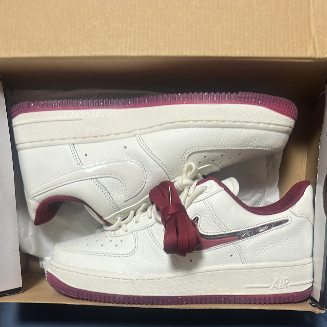 Nike Women's Air Force 1 Low "Valentine's Day" (2024)