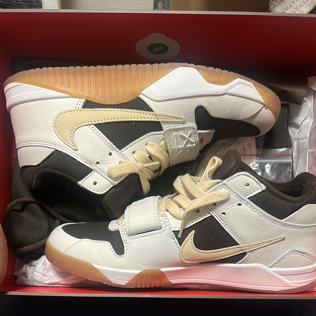 Travis Scott × Nike Jordan Jumpman Jack TR "Sail and Dark Mocha"