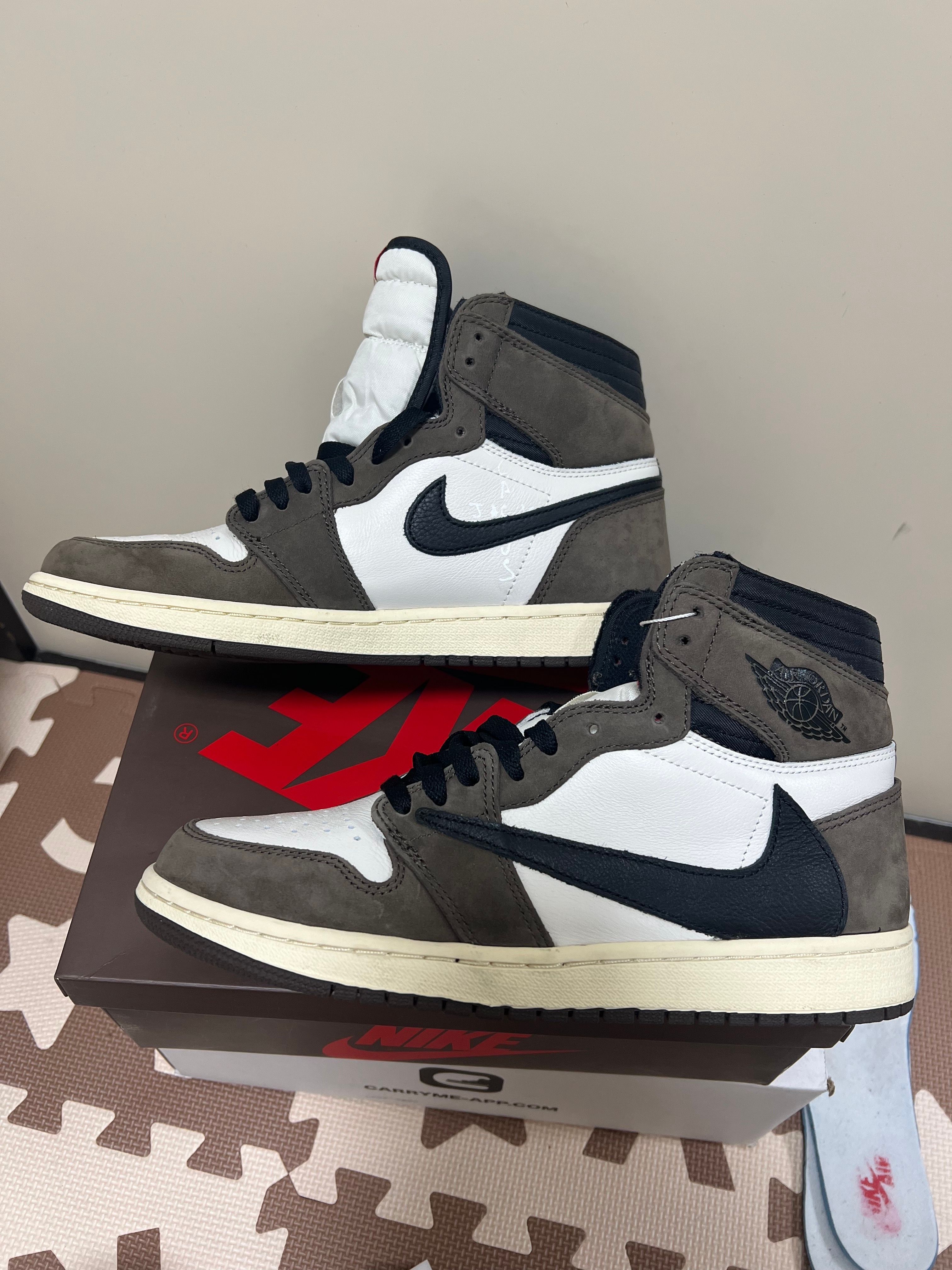 Travis Scott × Nike Air Jordan 1 Retro High OG TS SP "Sail/Dark Mocha"