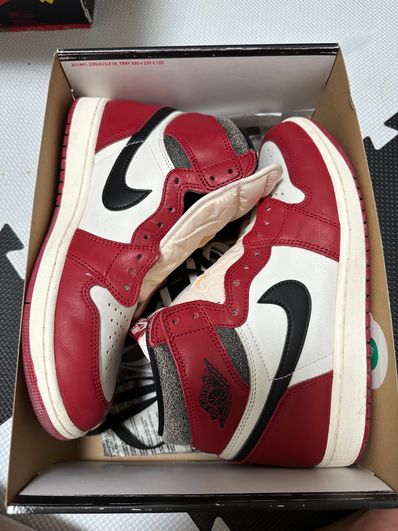 Nike Air Jordan 1 High OG "Lost & Found/Chicago"