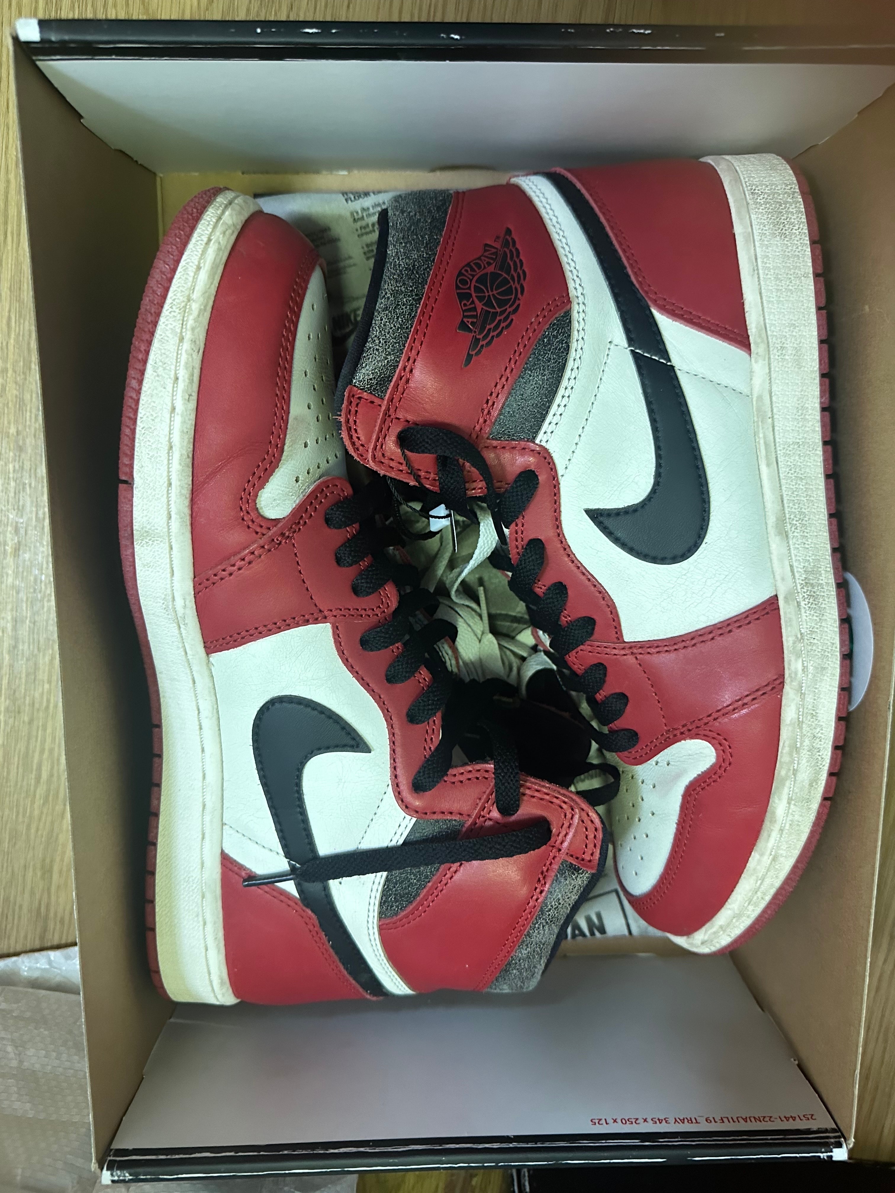Nike Air Jordan 1 High OG "Lost & Found/Chicago"