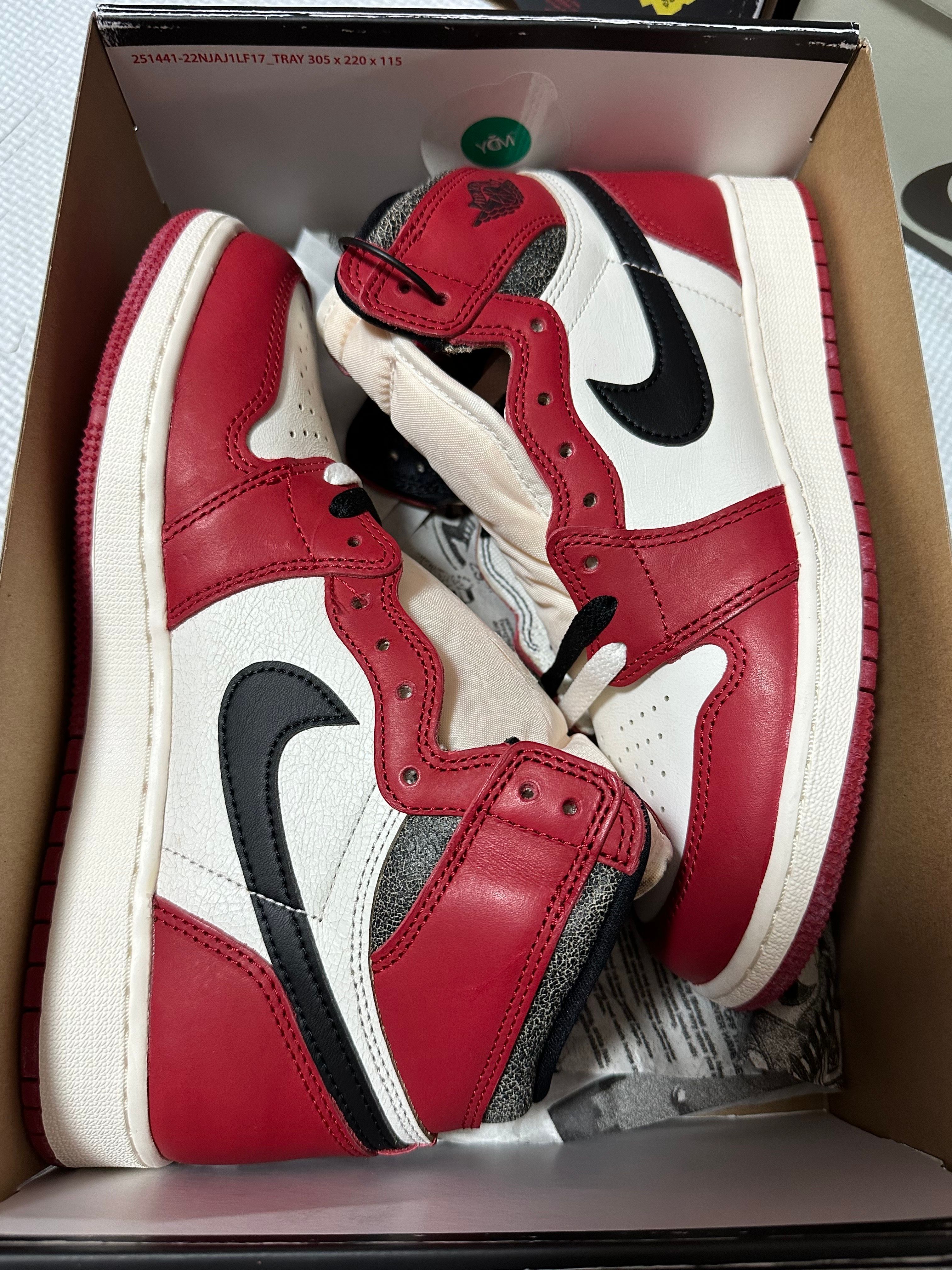 Nike GS Air Jordan 1 High OG "Lost & Found/Chicago"