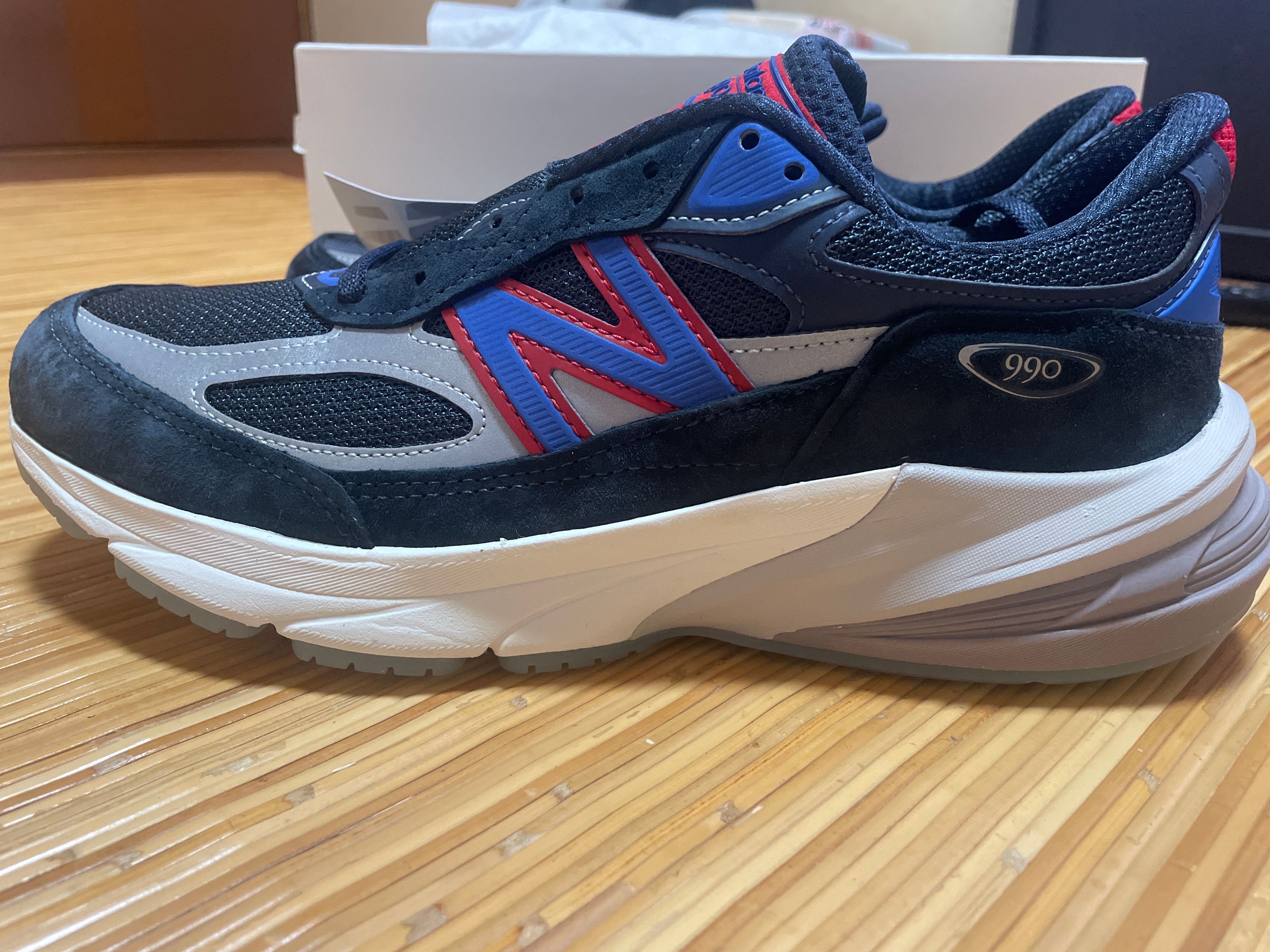 KITH × New Balance 990V6 Madison Square Garden "Navy"