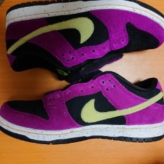 Nike SB Dunk Low "Red Plum"