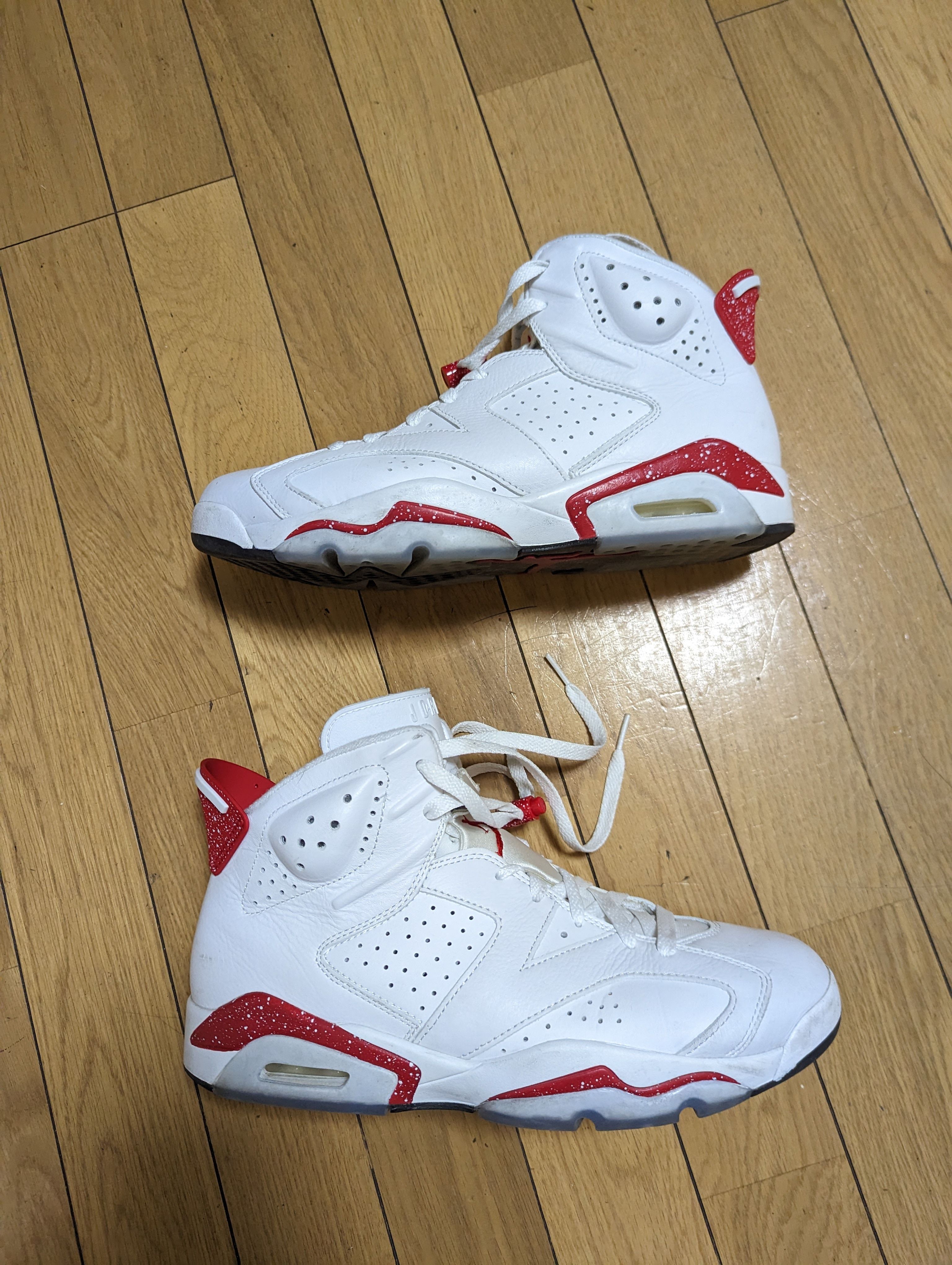 Nike Air Jordan 6 "White and University Red/Red Oreo"
