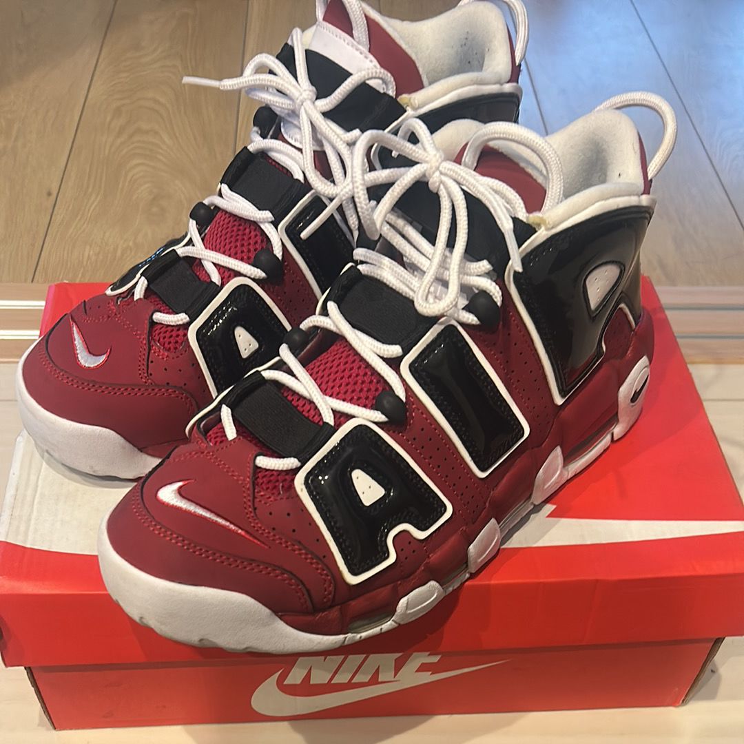 Nike Air More Uptempo ’96 "Black and Varsity Red" (2021)