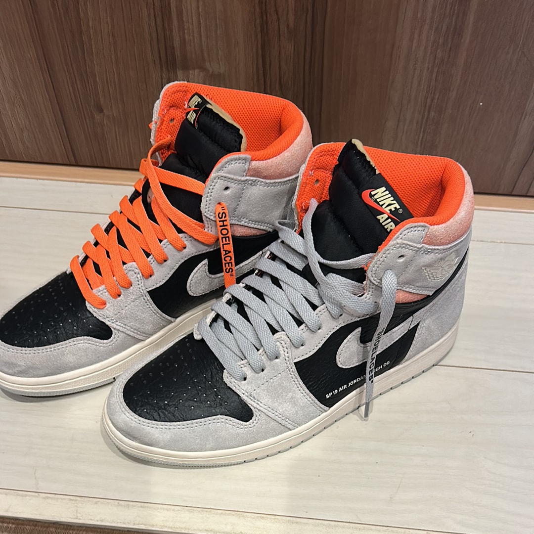 Nike Air Jordan 1 Retro High OG "Hyper Crimson"