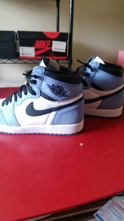 Nike Air Jordan 1 High OG "University Blue"