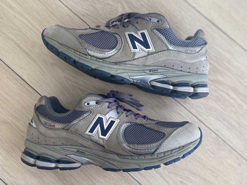 New Balance 2002R "Gray"