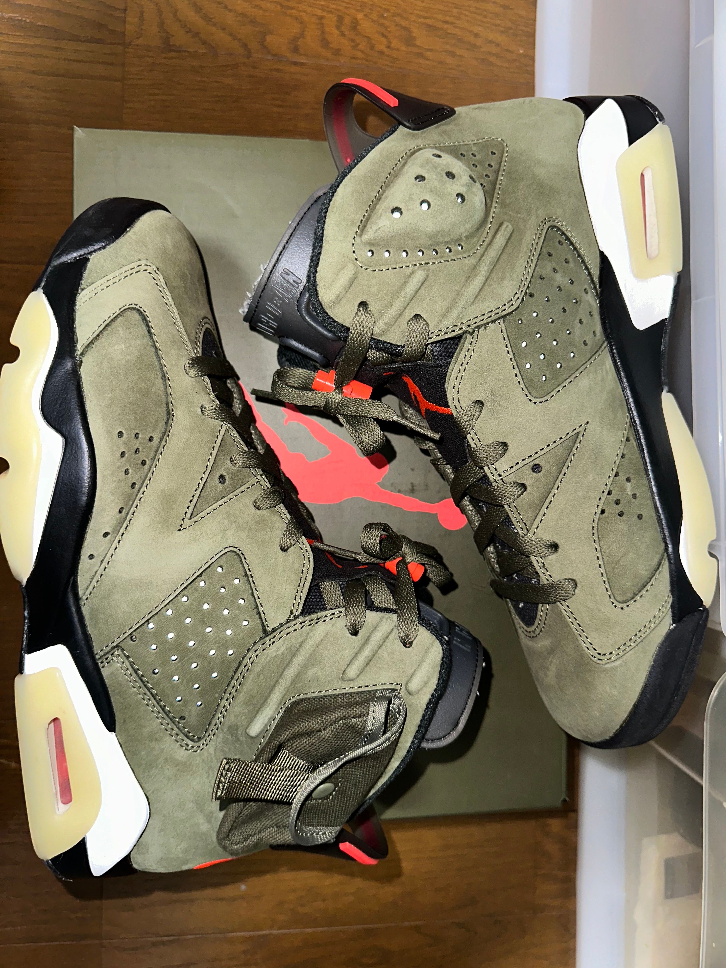Travis Scott × Nike Air Jordan 6 Retro "Medium Olive"