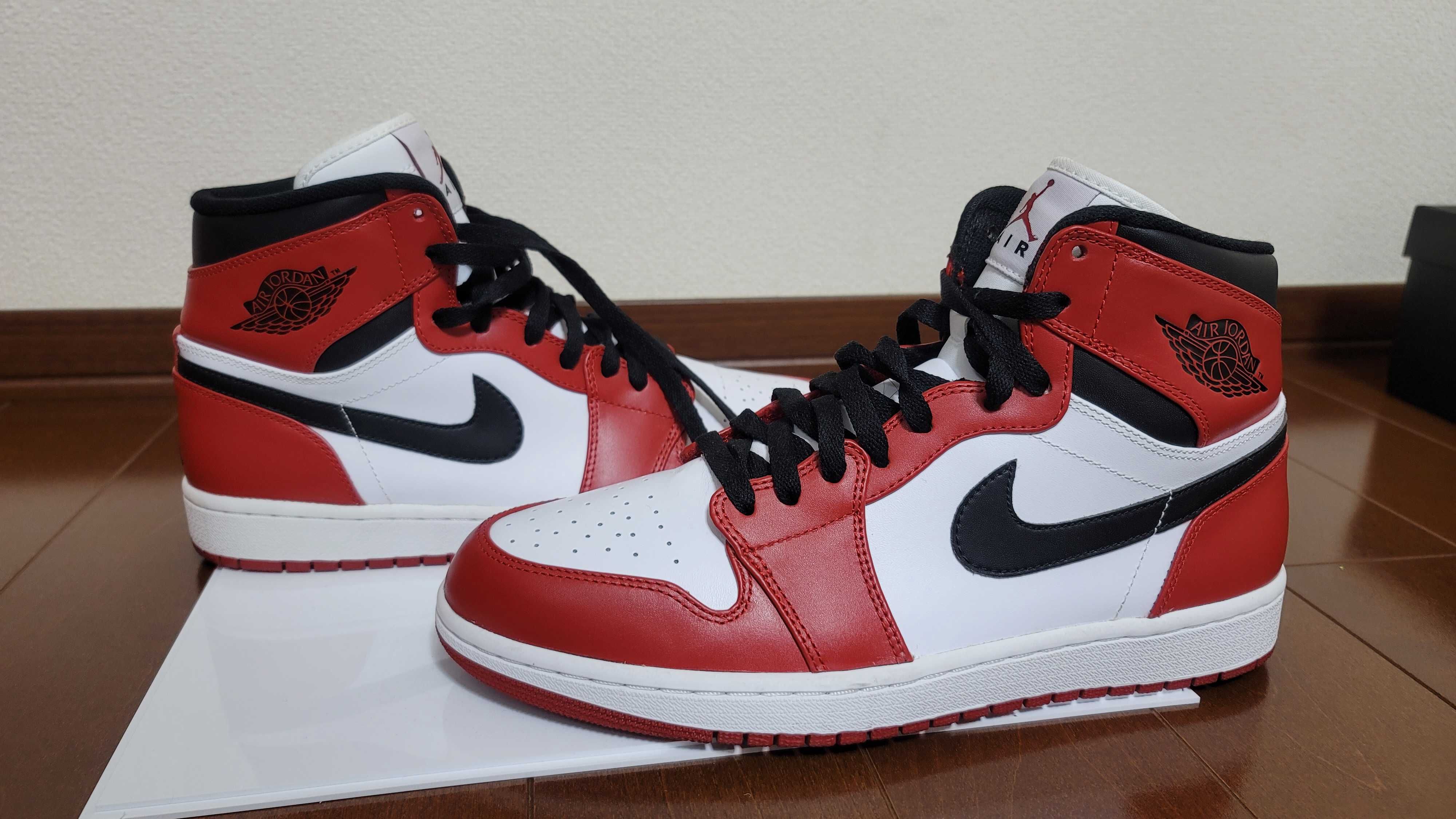 Nike Air Jordan 1 Retro High "Chicago" (2013)