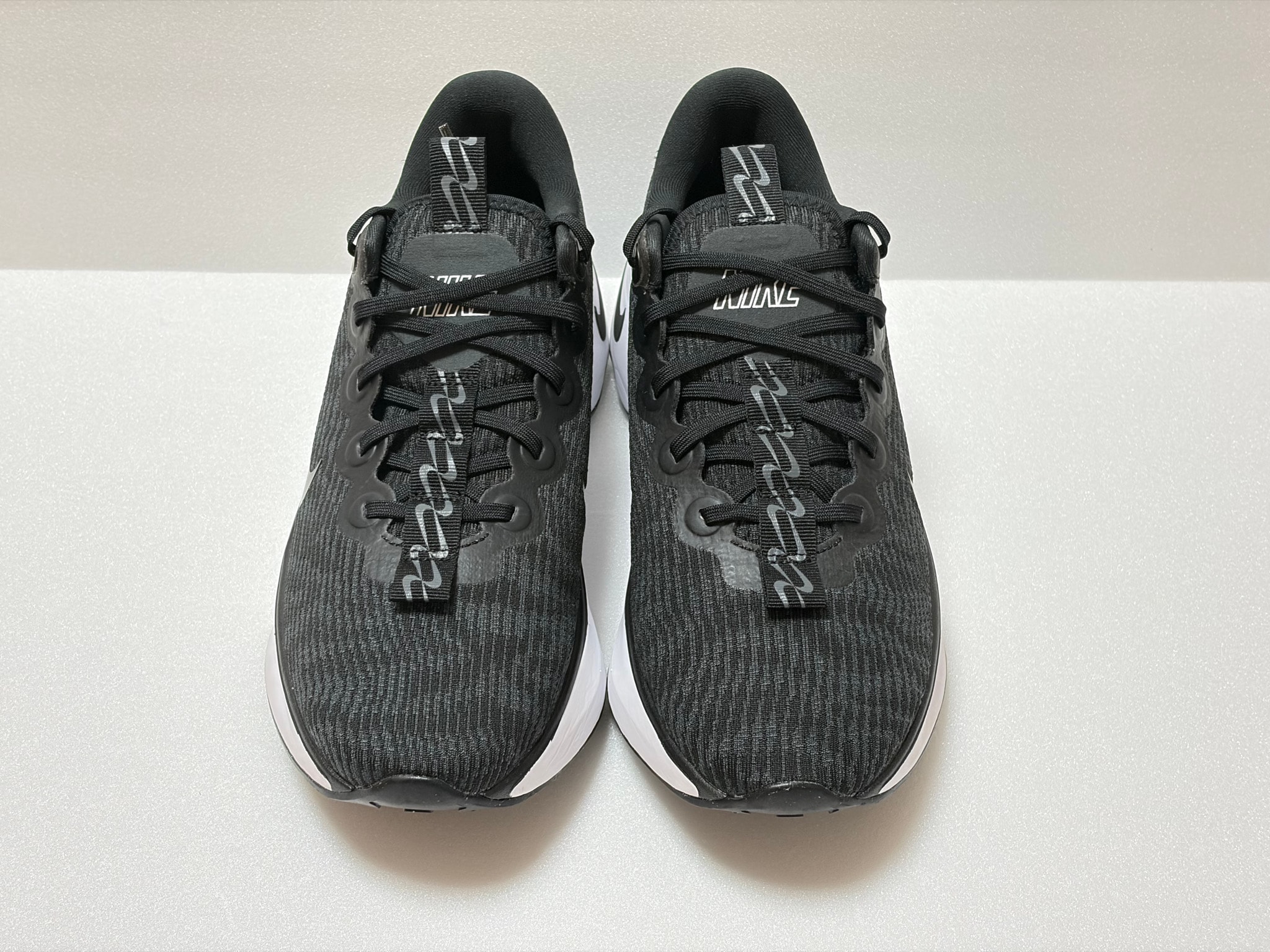 Nike Motiva "Black/Anthracite/White"