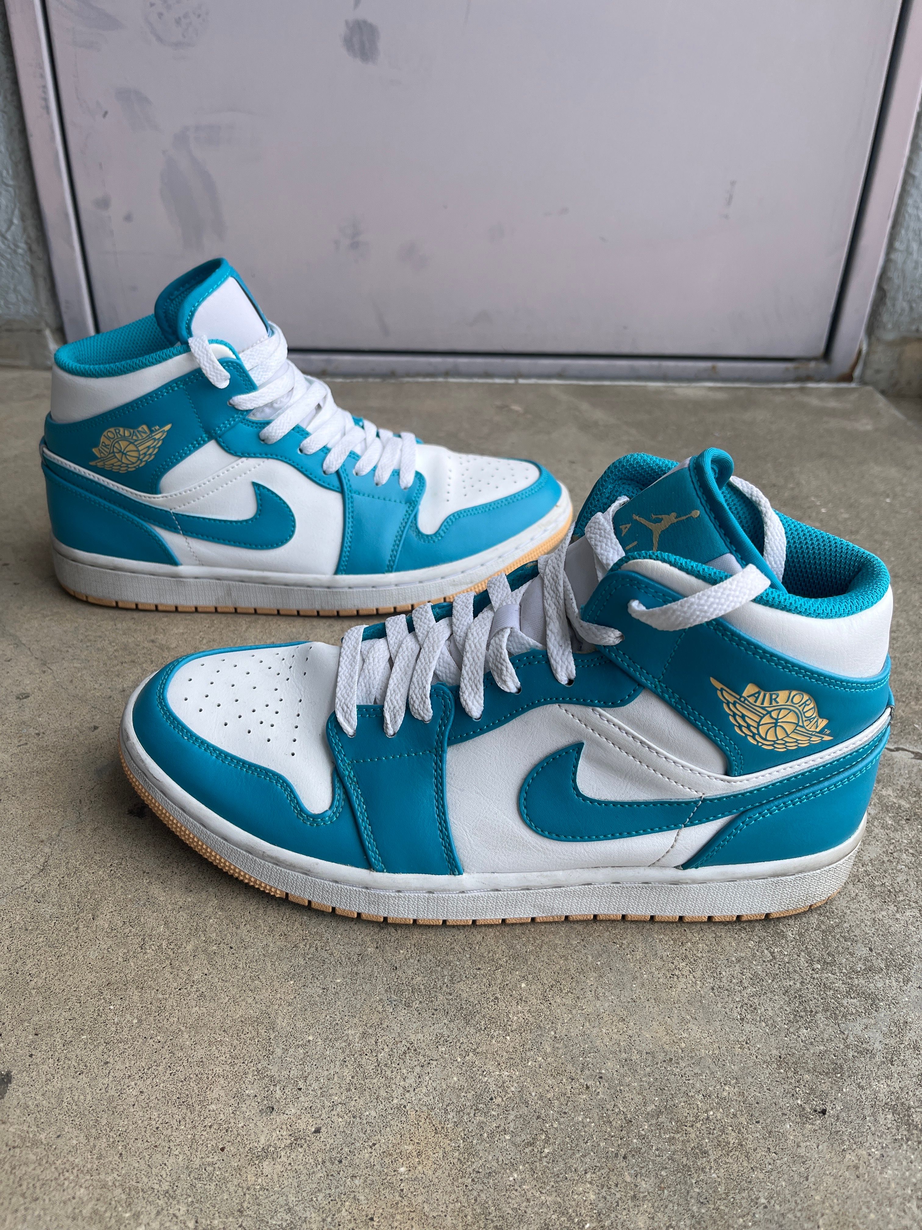 Nike Air Jordan 1 Mid "Aquatone"