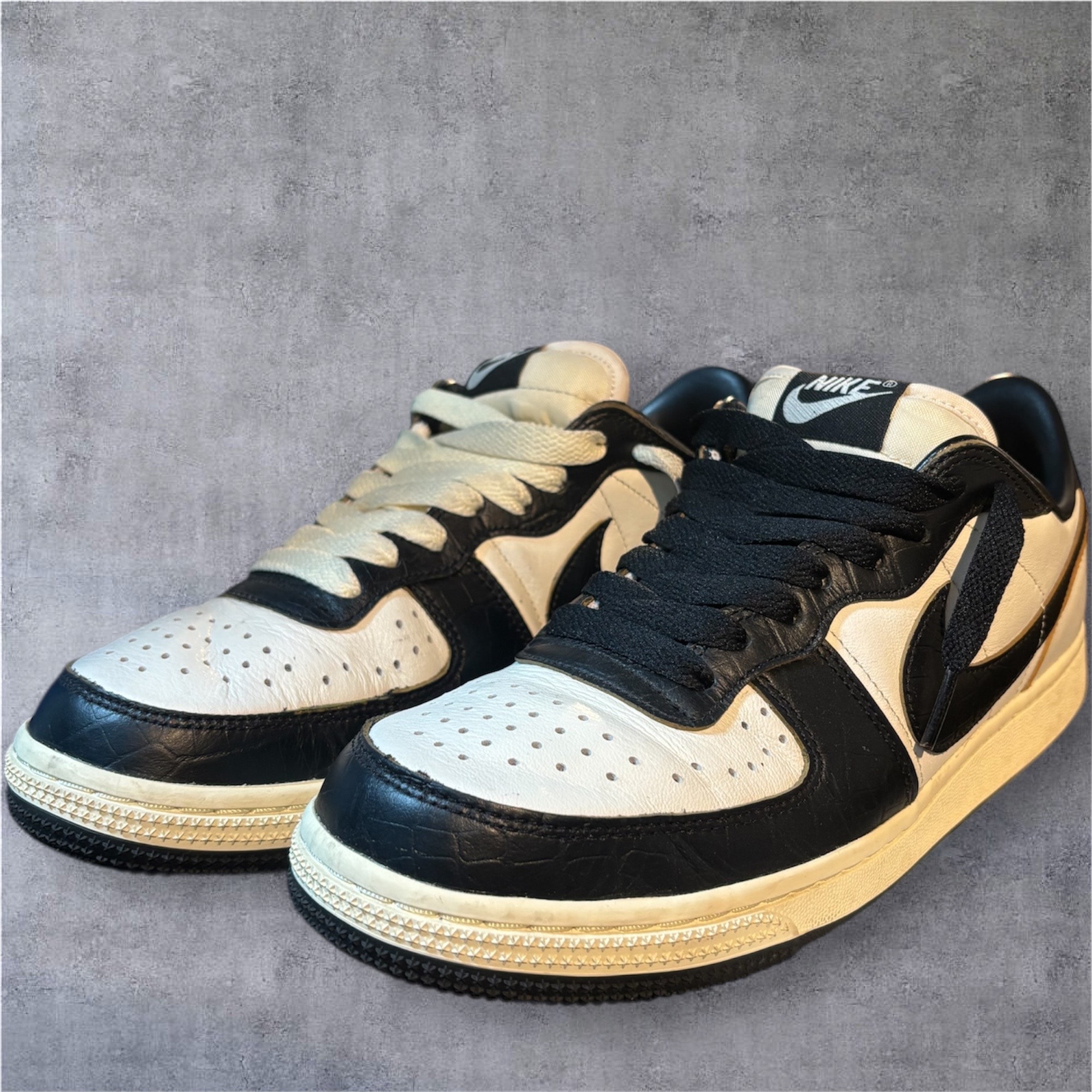 ナイキ ターミネーター ロー PRM "ファントム  アンド ブラック"