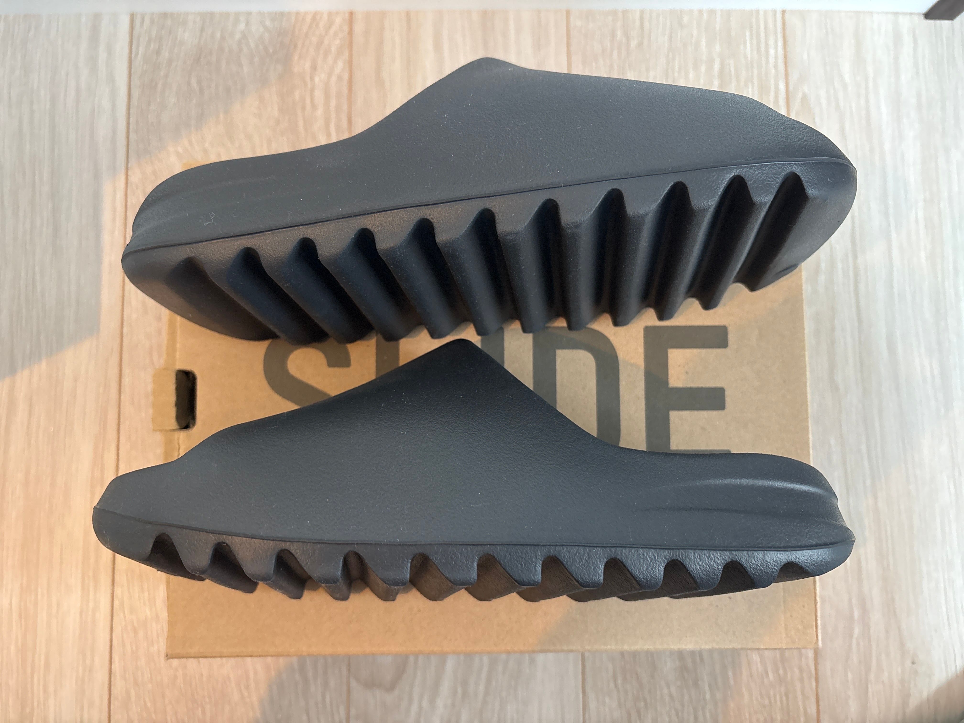 adidas YEEZY Slide "Onyx"