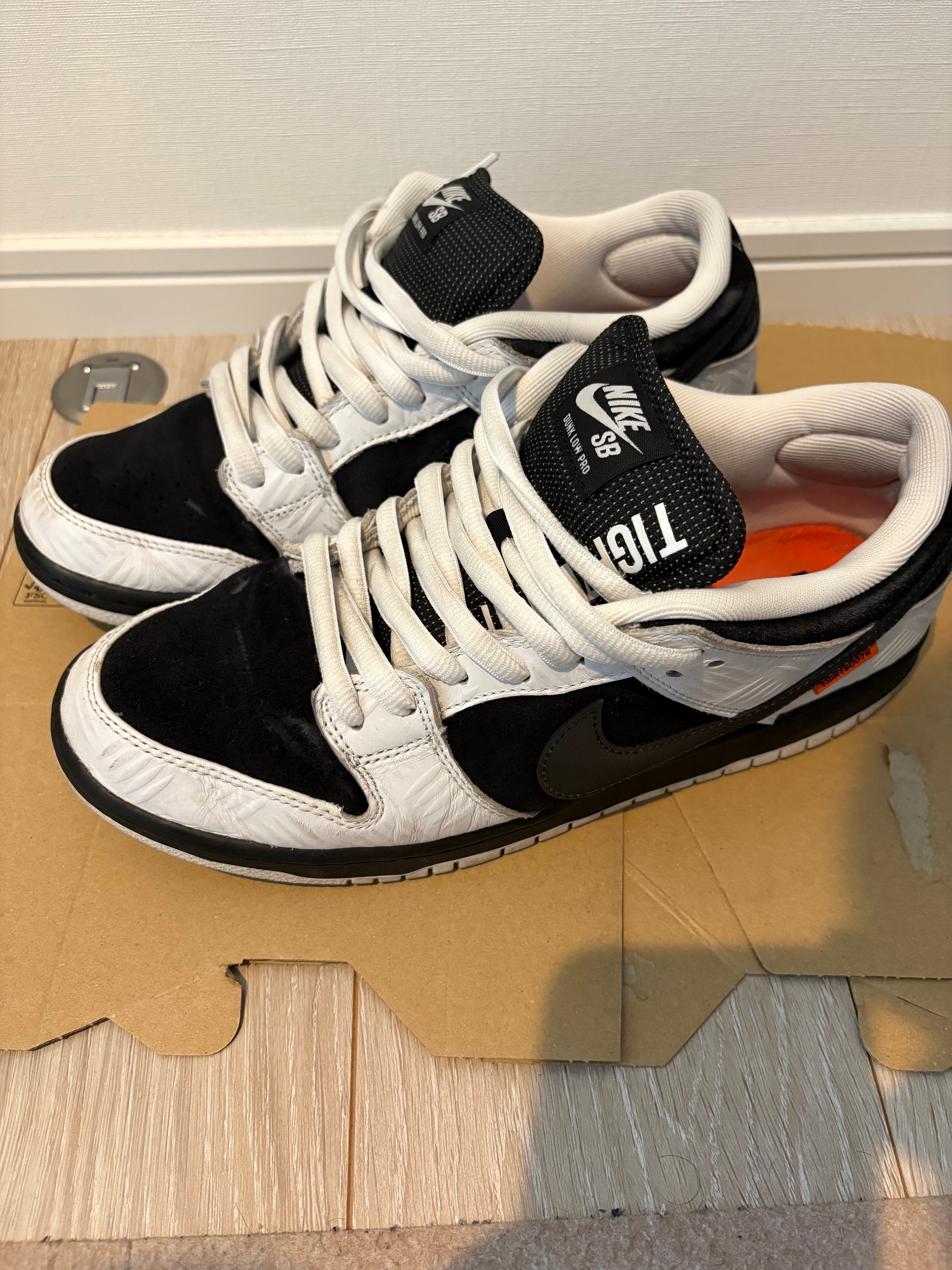 TIGHTBOOTH × Nike SB Dunk Low Pro QS "Black and White"