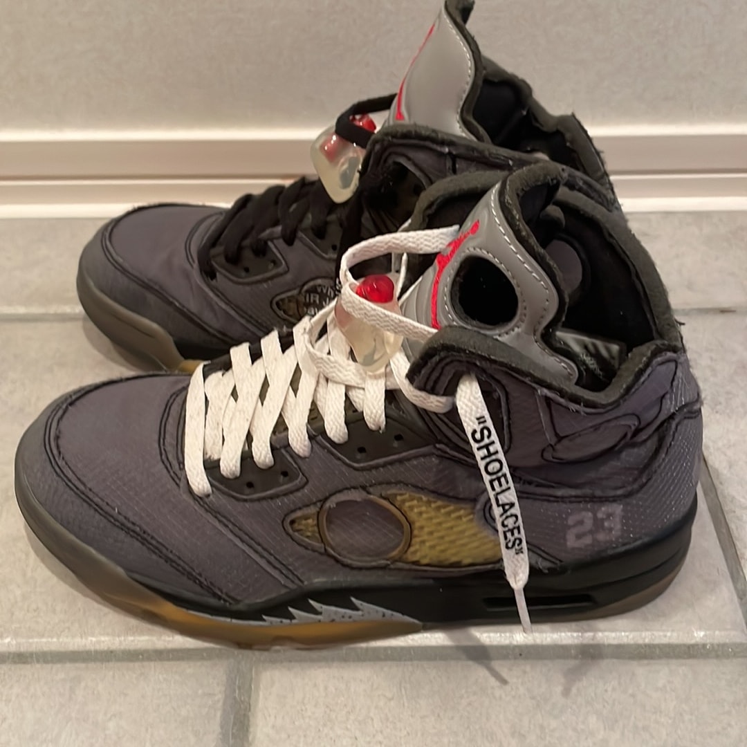 Off-White × Nike Air Jordan 5 "Black/Muslin/Fire Red"