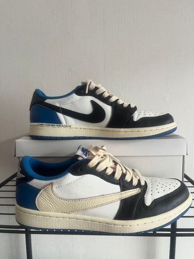 Travis Scott × fragment design × Nike Air Jordan 1 Low OG SP "Military Blue"